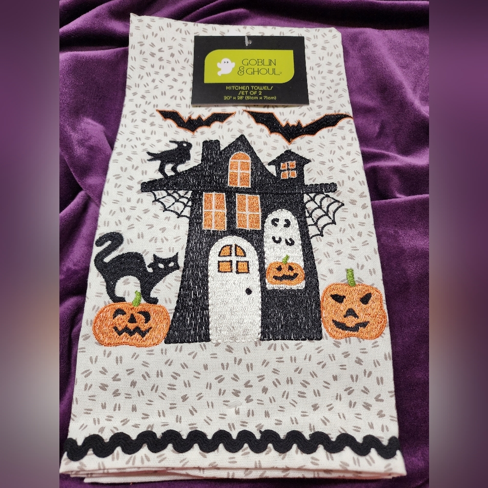 Goblin & Ghoul Kitchen Towel Set Haunted House Black Cat Raven Crow Bat's